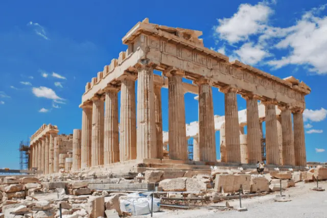Atenas, destino del crucero por el Egeo