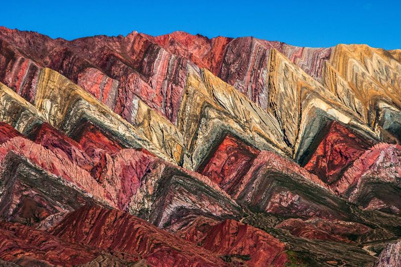 La Serranía de Hornocal, el cerro de los catorce colores, en Jujuy